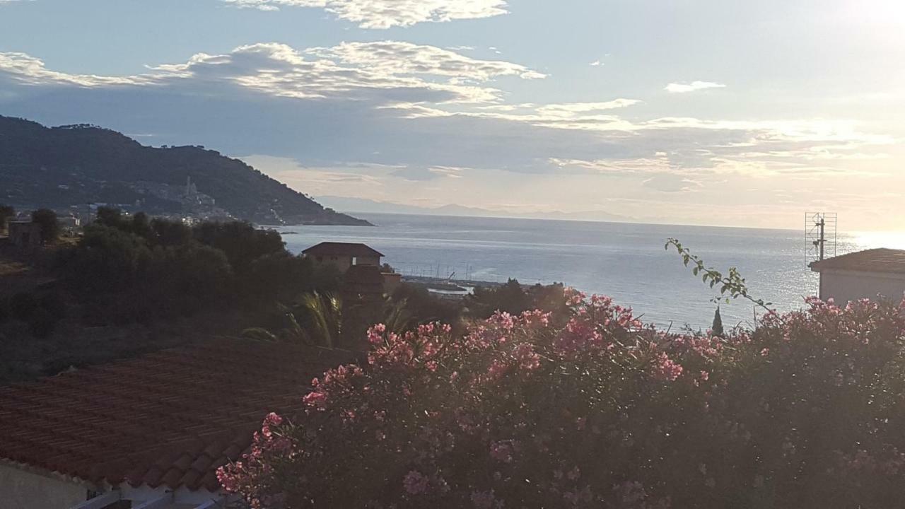 Villa Jone Diano Marina Zewnętrze zdjęcie