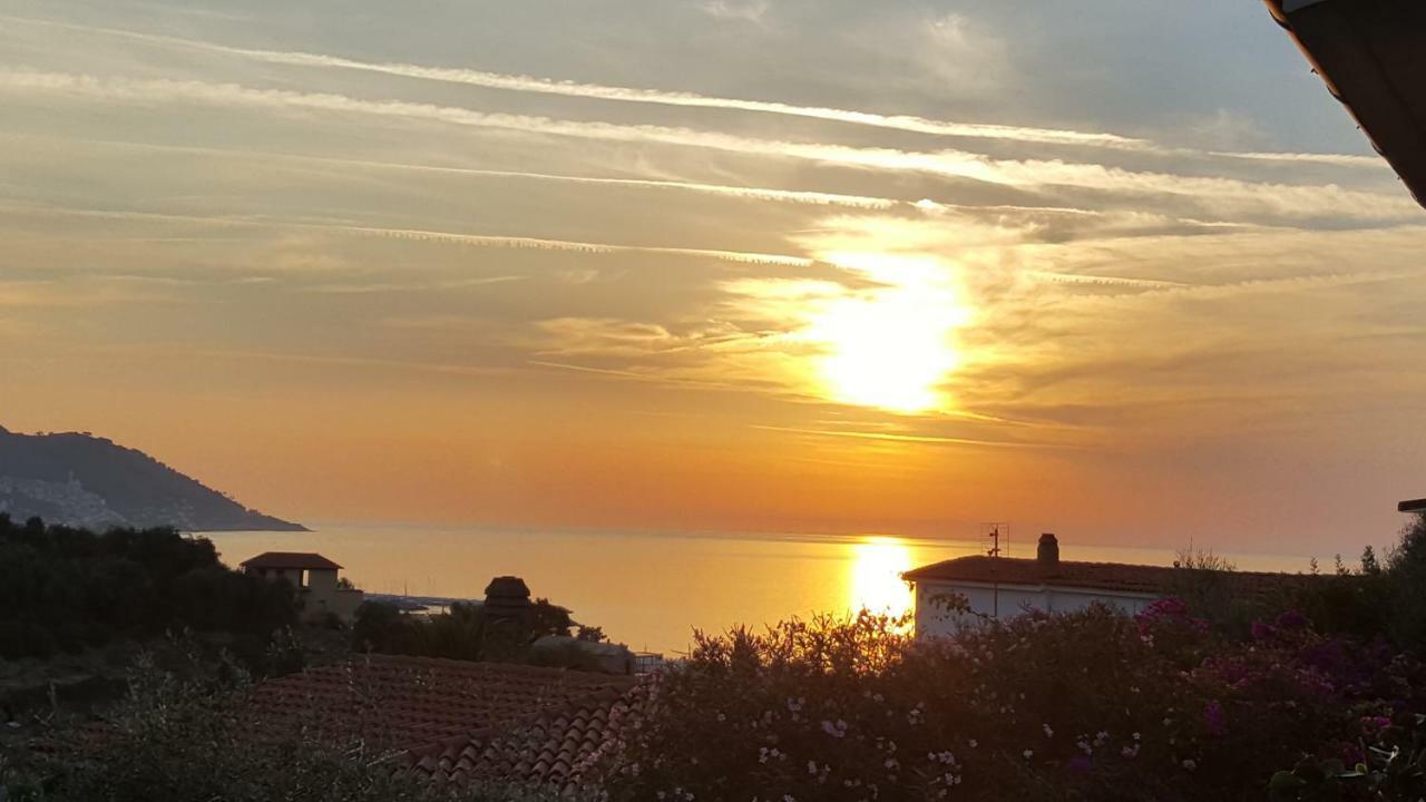 Villa Jone Diano Marina Zewnętrze zdjęcie